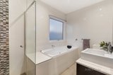 https://images.listonce.com.au/custom/160x/listings/230-harding-street-bentleigh-vic-3204/926/00624926_img_06.jpg?CT_7cs8LId4