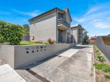 https://images.listonce.com.au/custom/160x/listings/230-livingstone-street-ivanhoe-vic-3079/440/01835440_img_01.jpg?c1Ax8tqzV5Q