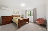 https://images.listonce.com.au/custom/160x/listings/230-pascoe-avenue-croydon-vic-3136/487/01740487_img_05.jpg?1FR7Hu_CIVk