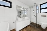 https://images.listonce.com.au/custom/160x/listings/2301-beaconsfield-parade-middle-park-vic-3206/277/01976277_img_12.jpg?NlEqH4a-jiA