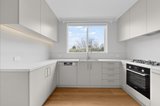 https://images.listonce.com.au/custom/160x/listings/231-beach-avenue-elwood-vic-3184/252/01951252_img_02.jpg?sBUSITByOas