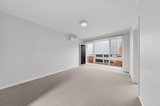 https://images.listonce.com.au/custom/160x/listings/231-beach-avenue-elwood-vic-3184/252/01951252_img_06.jpg?j5tYx6KIfis