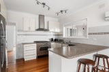 https://images.listonce.com.au/custom/160x/listings/231-chesterville-road-moorabbin-vic-3189/544/01910544_img_03.jpg?hCRCHlfggpg