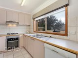 https://images.listonce.com.au/custom/160x/listings/231-freeman-street-ringwood-east-vic-3135/269/00621269_img_09.jpg?vSdF8Pqh-9g