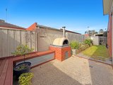 https://images.listonce.com.au/custom/160x/listings/231-roberts-road-belmont-vic-3216/691/01950691_img_09.jpg?xty5eoDzWEI