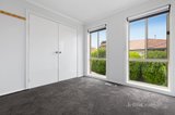 https://images.listonce.com.au/custom/160x/listings/231-rokewood-cres-meadow-heights-vic-3048/501/01811501_img_03.jpg?fDFbN-Cd8PM