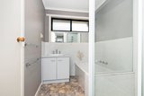 https://images.listonce.com.au/custom/160x/listings/2310-albert-street-sebastopol-vic-3356/361/01742361_img_05.jpg?gUkTKCGH-PM