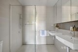 https://images.listonce.com.au/custom/160x/listings/232-bay-street-brighton-vic-3186/102/01903102_img_12.jpg?SrxlW-tcLRI