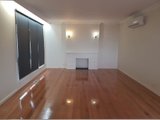 https://images.listonce.com.au/custom/160x/listings/232-kent-road-surrey-hills-vic-3127/377/01700377_img_02.jpg?lyY_8IUF63o
