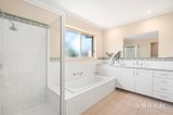https://images.listonce.com.au/custom/160x/listings/232-lena-grove-ringwood-vic-3134/697/01970697_img_06.jpg?Lv_ZMiAT5Z0