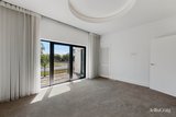 https://images.listonce.com.au/custom/160x/listings/232-napier-street-strathmore-vic-3041/323/01991323_img_04.jpg?krT0jq7dua4