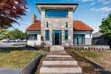 https://images.listonce.com.au/custom/160x/listings/232-napier-street-strathmore-vic-3041/323/01991323_img_12.jpg?2rWCcnkIdU0