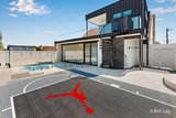 https://images.listonce.com.au/custom/160x/listings/232-napier-street-strathmore-vic-3041/323/01991323_img_14.jpg?pB5ioUp0J24
