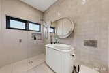 https://images.listonce.com.au/custom/160x/listings/232-napier-street-strathmore-vic-3041/323/01991323_img_15.jpg?iqibvA0CwtA