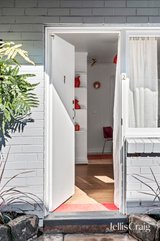 https://images.listonce.com.au/custom/160x/listings/232-pearson-street-brunswick-west-vic-3055/516/01902516_img_10.jpg?DU3sXQCKUu0