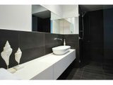 https://images.listonce.com.au/custom/160x/listings/233-the-strand-williamstown-vic-3016/705/01202705_img_10.jpg?bSkxBDYaiwI