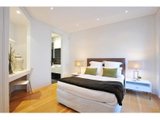 https://images.listonce.com.au/custom/160x/listings/233-the-strand-williamstown-vic-3016/705/01202705_img_11.jpg?lwl2_oFAU18