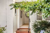https://images.listonce.com.au/custom/160x/listings/233-tintern-avenue-toorak-vic-3142/621/01748621_img_15.jpg?goGNyfwhe6c