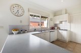 https://images.listonce.com.au/custom/160x/listings/233-young-street-oakleigh-vic-3166/227/00709227_img_03.jpg?YgJPblC2k38