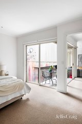 https://images.listonce.com.au/custom/160x/listings/2330-34-la-trobe-street-melbourne-vic-3000/498/01879498_img_12.jpg?oxpkjGKUcXY