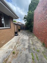 https://images.listonce.com.au/custom/160x/listings/2339-pakington-street-newtown-vic-3220/401/01575401_img_01.jpg?UMzyiJf9zQg