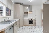 https://images.listonce.com.au/custom/160x/listings/234-durham-road-surrey-hills-vic-3127/813/01753813_img_07.jpg?7YifCSyjqow