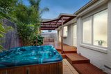 https://images.listonce.com.au/custom/160x/listings/234-westwood-drive-bulleen-vic-3105/546/00964546_img_12.jpg?RLKUN-IN3Lc