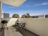 https://images.listonce.com.au/custom/160x/listings/2346-eucalyptus-drive-maidstone-vic-3012/510/00701510_img_06.jpg?VfYvu6VoDVE