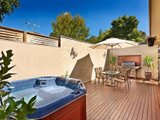 https://images.listonce.com.au/custom/160x/listings/235-greythorn-road-balwyn-north-vic-3104/364/01685364_img_08.jpg?tw52n6eucU4