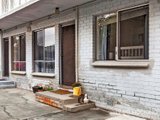 https://images.listonce.com.au/custom/160x/listings/235-kingsville-street-kingsville-vic-3012/390/01203390_img_07.jpg?BblwmgTSOR0