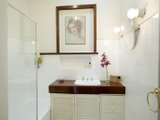 https://images.listonce.com.au/custom/160x/listings/235-union-road-surrey-hills-vic-3127/322/01685322_img_06.jpg?nF00zvzycj4