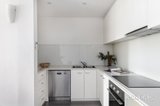 https://images.listonce.com.au/custom/160x/listings/2352-albert-road-south-melbourne-vic-3205/926/01933926_img_05.jpg?SLKnWCFULxc
