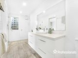 https://images.listonce.com.au/custom/160x/listings/236-lusher-road-croydon-vic-3136/939/01525939_img_07.jpg?7m6o7cwueFM