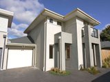 https://images.listonce.com.au/custom/160x/listings/236-vernon-street-south-kingsville-vic-3015/147/01614147_img_01.jpg?JRynI6ByCuA