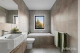 https://images.listonce.com.au/custom/160x/listings/237-drysdale-street-yallambie-vic-3085/082/01928082_img_16.jpg?nVmlvbDqgGQ