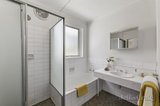 https://images.listonce.com.au/custom/160x/listings/237-rockley-road-south-yarra-vic-3141/546/01736546_img_04.jpg?r9a1xyq36_0