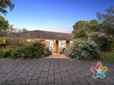 https://images.listonce.com.au/custom/160x/listings/238-hull-road-croydon-vic-3136/534/01525534_img_21.jpg?pSlQAadbl50