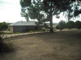 https://images.listonce.com.au/custom/160x/listings/2382-calder-highway-elphinstone-vic-3448/259/00616259_img_09.jpg?esAE21WCpAs