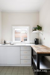 https://images.listonce.com.au/custom/160x/listings/2398-smith-street-collingwood-vic-3066/824/01813824_img_12.jpg?mUA-BD5f_CQ