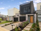 https://images.listonce.com.au/custom/160x/listings/23a-buckingham-crescent-doncaster-vic-3108/833/01716833_img_01.jpg?Q2IVooBaySQ