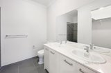 https://images.listonce.com.au/custom/160x/listings/24-26-massey-crescent-curlewis-vic-3222/738/01681738_img_08.jpg?ybnfGudW0aI