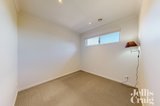 https://images.listonce.com.au/custom/160x/listings/24-6-smyth-street-mount-waverley-vic-3149/391/01912391_img_13.jpg?_lwR2wiGWc8
