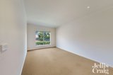 https://images.listonce.com.au/custom/160x/listings/24-6-smyth-street-mount-waverley-vic-3149/441/01598441_img_09.jpg?aZzzRqXmfVU