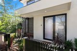 https://images.listonce.com.au/custom/160x/listings/24-aloha-street-south-kingsville-vic-3015/976/01766976_img_01.jpg?w2cnl39i2mI