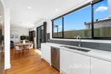 https://images.listonce.com.au/custom/160x/listings/24-aloha-street-south-kingsville-vic-3015/976/01766976_img_04.jpg?FtnjEqCXUQU