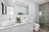 https://images.listonce.com.au/custom/160x/listings/24-aloha-street-south-kingsville-vic-3015/976/01766976_img_10.jpg?63Y--exE7M0