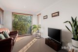 https://images.listonce.com.au/custom/160x/listings/24-avalon-street-mooroolbark-vic-3138/683/01894683_img_10.jpg?J3E8bncRssE