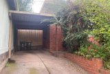 https://images.listonce.com.au/custom/160x/listings/24-balfe-crescent-brunswick-west-vic-3055/313/01942313_img_08.jpg?aQ_y1uAW1as