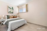 https://images.listonce.com.au/custom/160x/listings/24-batten-street-glen-waverley-vic-3150/873/01977873_img_08.jpg?G2-SNSRd2_8