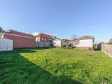 https://images.listonce.com.au/custom/160x/listings/24-bennett-street-burwood-vic-3125/771/01743771_img_05.jpg?K1E-ex8h484